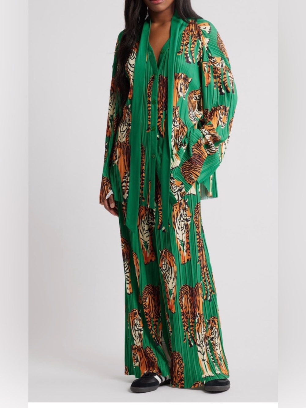 Dressed in Lala NEW the show must go on pleated shirt & pant set Size Large & Me
